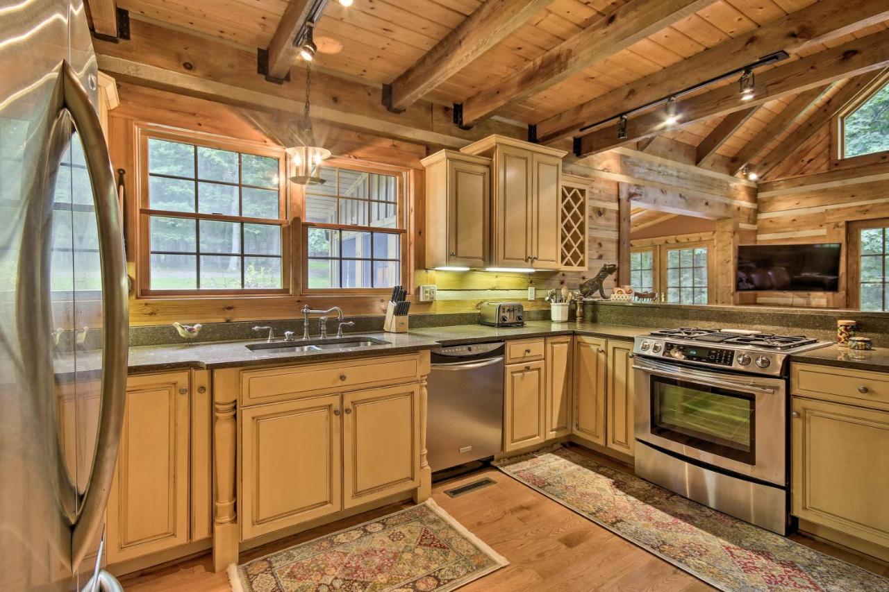 Creekside Berkeley Springs Cabin On 35 Acres! Zewnętrze zdjęcie