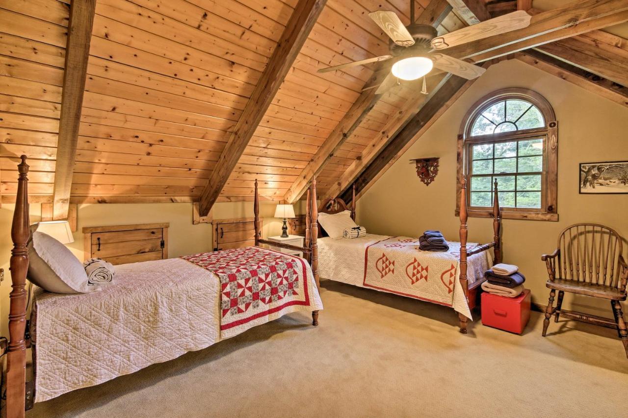 Creekside Berkeley Springs Cabin On 35 Acres! Zewnętrze zdjęcie