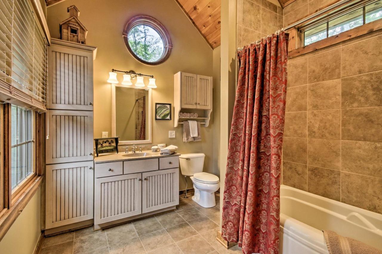 Creekside Berkeley Springs Cabin On 35 Acres! Zewnętrze zdjęcie