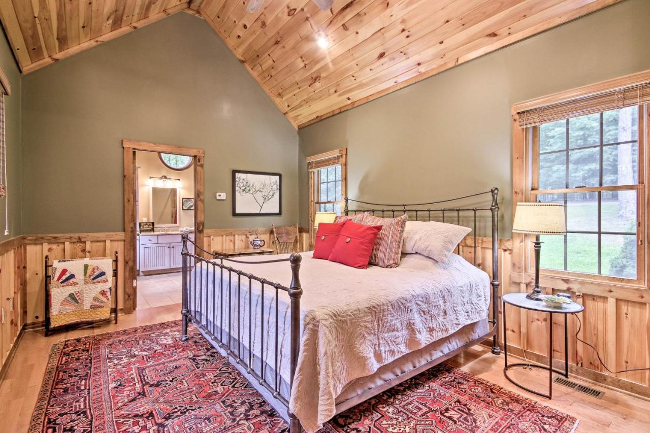 Creekside Berkeley Springs Cabin On 35 Acres! Zewnętrze zdjęcie